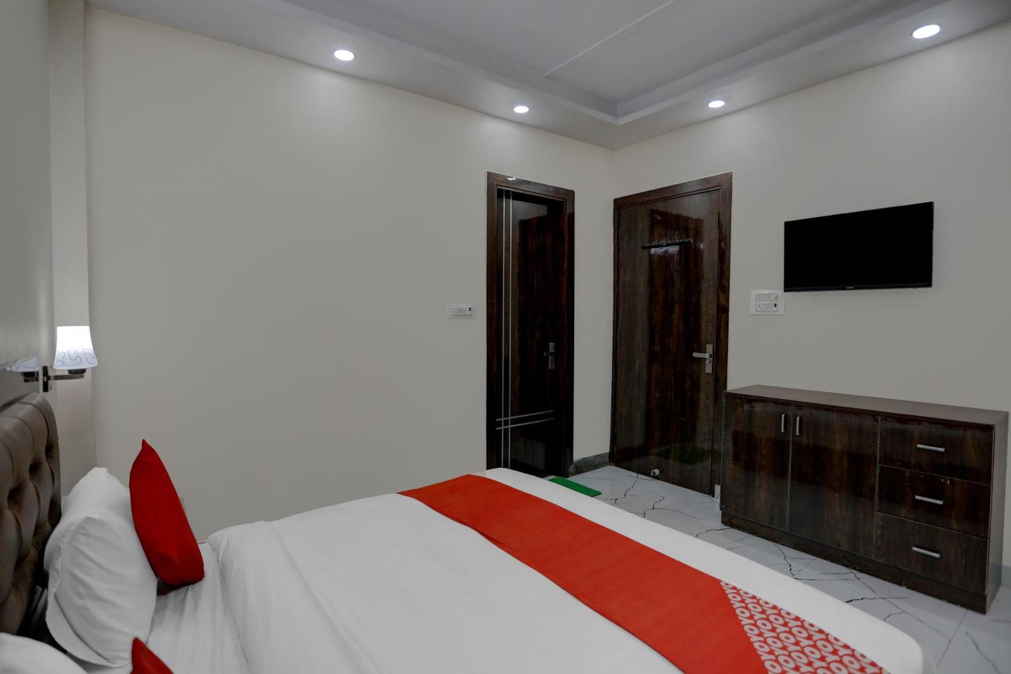 Hotel O Diamond Inn New Delhi Ngoại thất bức ảnh